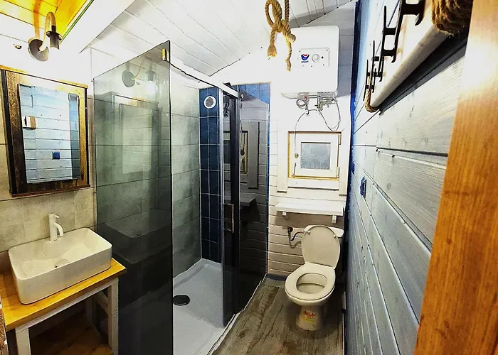 Holiday Home For 5 People By Interhome ルシノボ